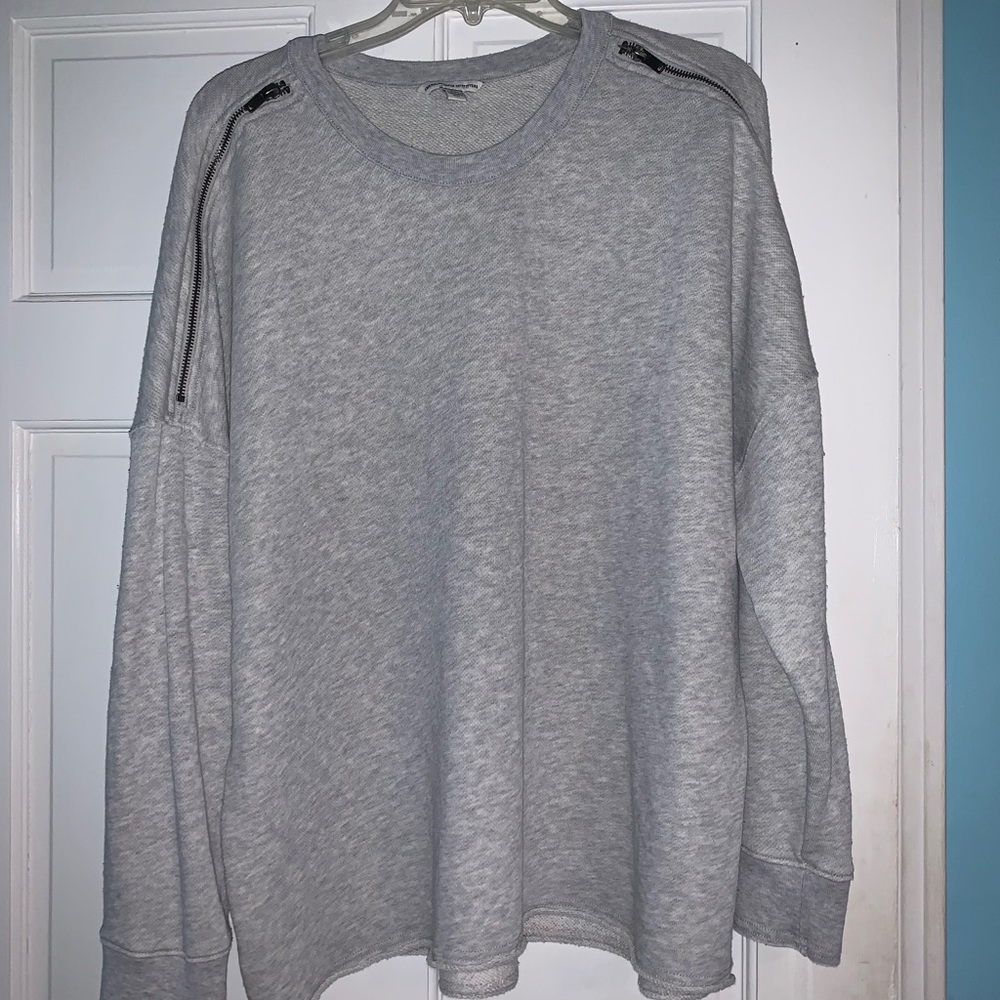 American eagle grey sweatshirt